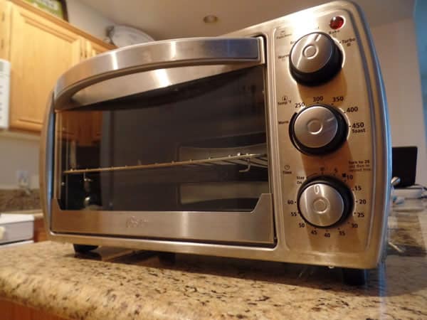 Oster Countertop Oven, TSSTTVCG02 on a kitchen counter